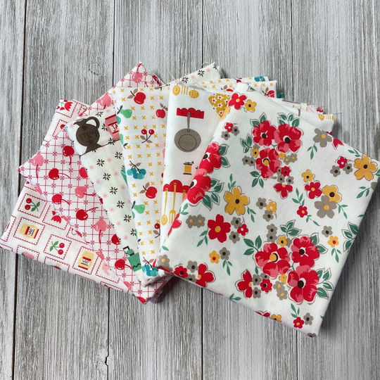 Lori Holt Cook Book 6 Piece Half Yard Bundle Of White Floral By Riley Blake
