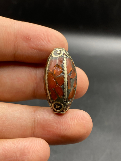 Very Unique Tibetan Tube Shape Engraved Coral With Low Silver Beads