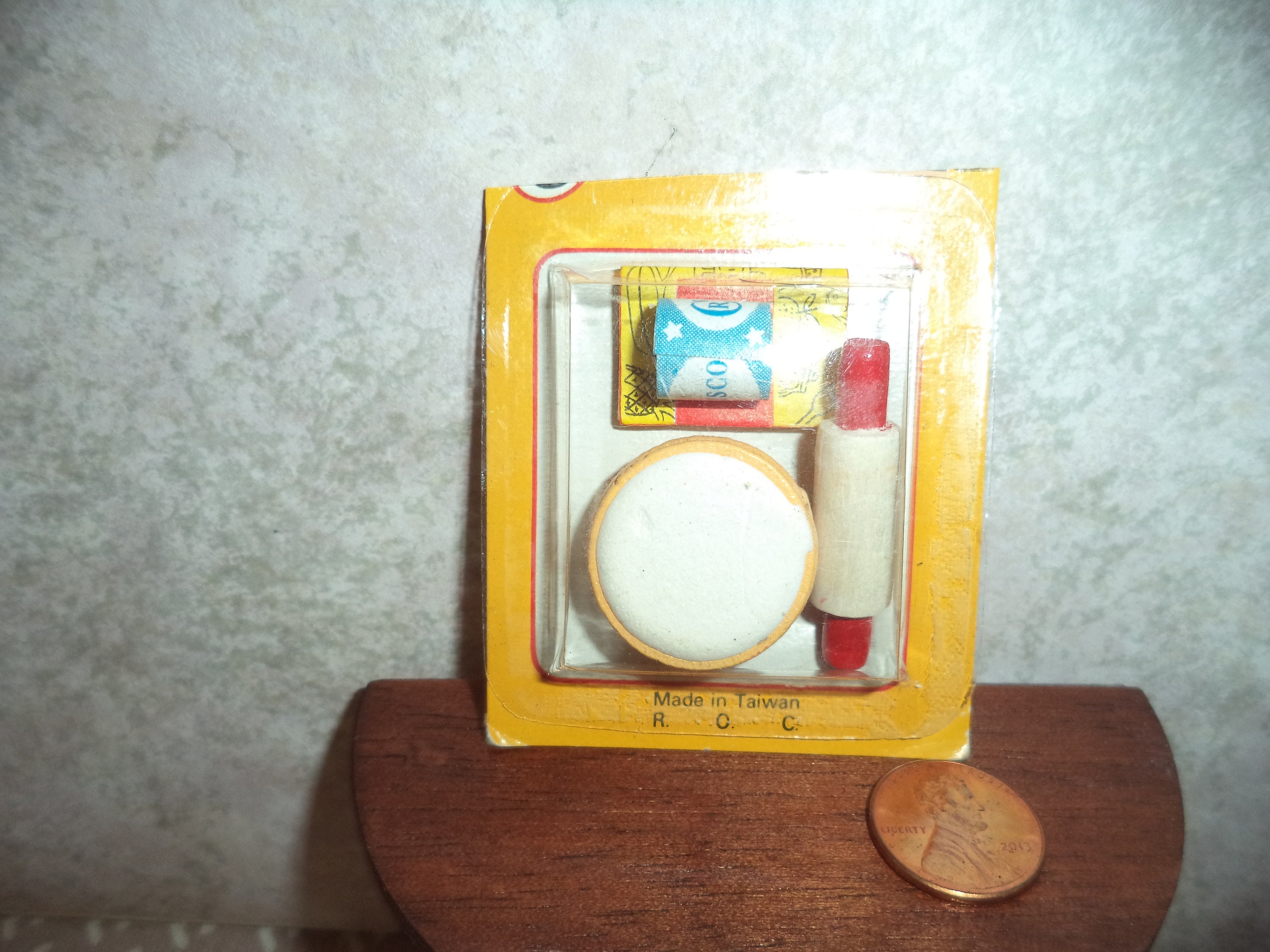 112 Scale Dollhouse Miniature Vintage Cooking Set