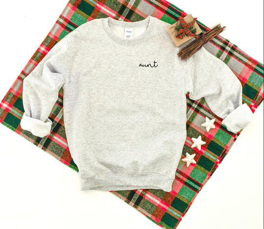 Aunt Script Left Chest Heavy Blend Crewneck Sweatshirt, Aunt Shirt, Gift For Aunt, Gift, Sweater