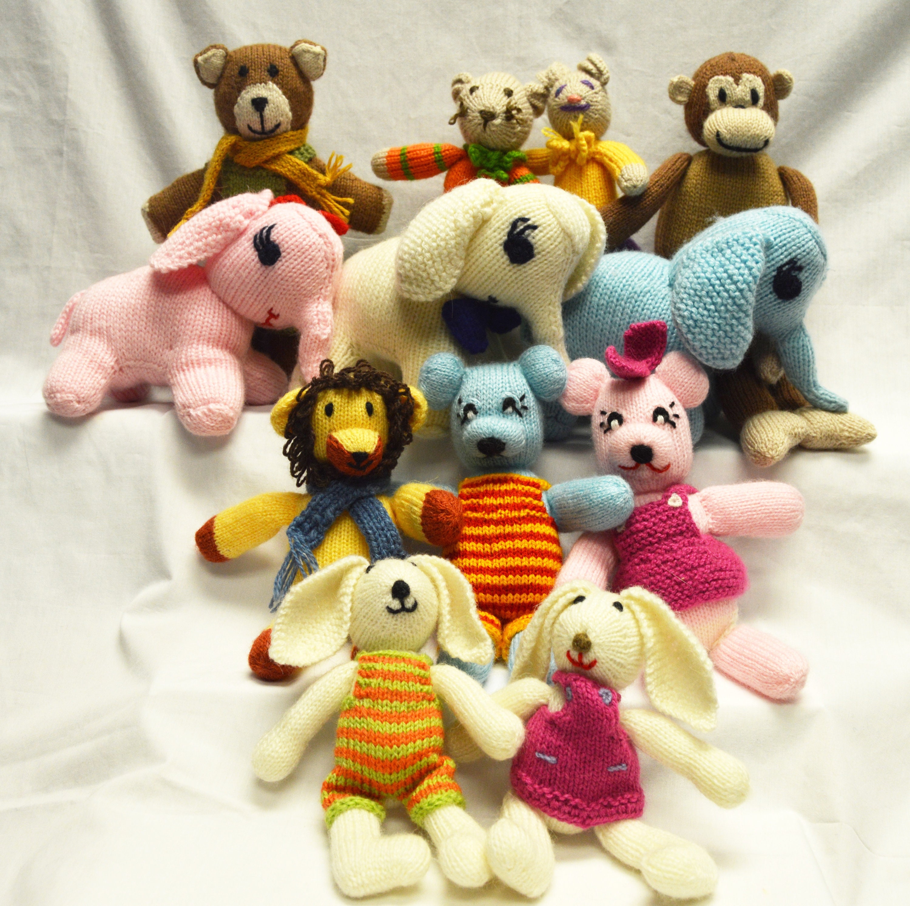 Hand-Knitted Alpaca Blend Figures | Plush Toy Elephant, Monkey, Alpaca, Bear, Mouse, Giraffe, Lion, Bunny |Pink, Blue, White Boy, Girl