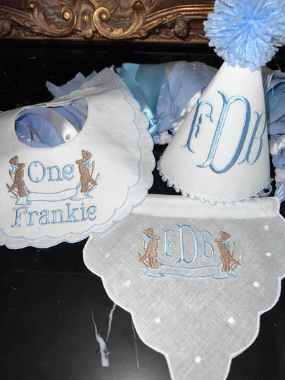 Personalized Embroider Puppy Highchair Banner-First Birthday Monogrammed Wall Banner-Puppy First Theme-Puppy Bib