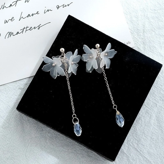 Silver Stud Korean Fashion White Acrylic Flower Earrings 8cm Rainbow Tear Drop Faceted Bead