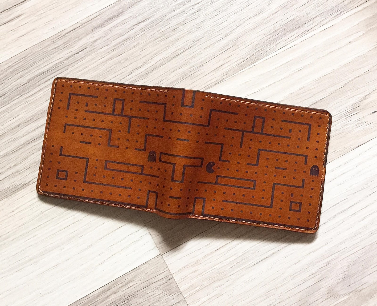 Pacman Video Game Leather Handmade Men Wallet, Pesonalize Present, Boyfriend Birthday Anniversary Gift, Christmas Gift Idea For Him 2020