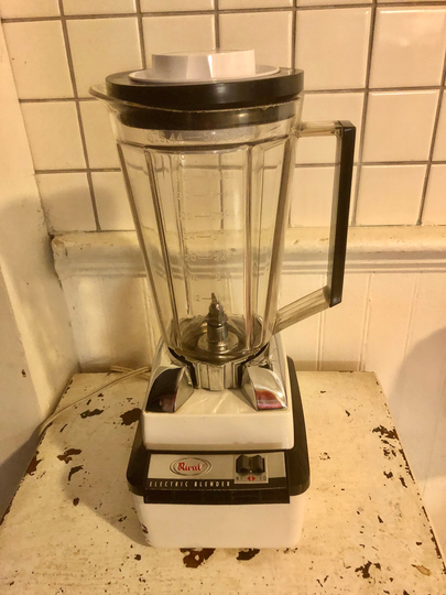 Vintage 1960's Rival 2 Speed Blender Model 910 With 720 Watts Of Power Made in Kansas City Usa