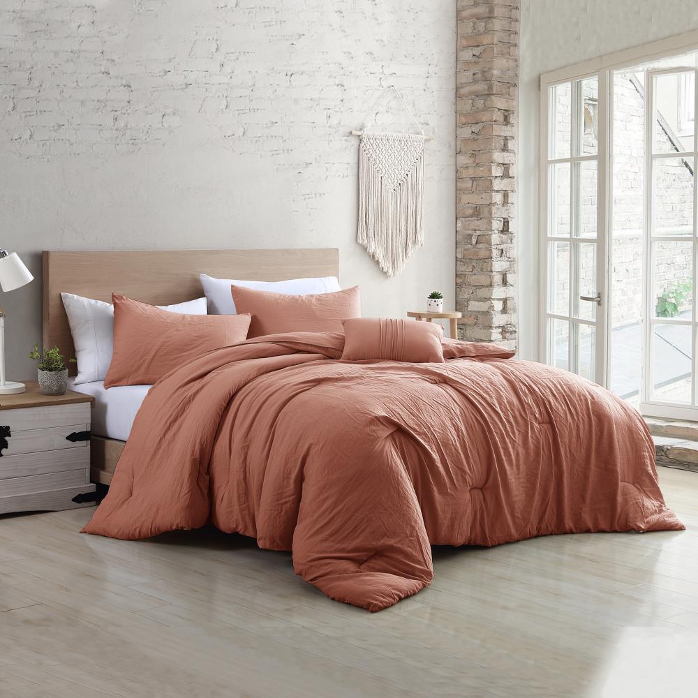 Amrapur Overseas Garment washed comforter set Dark Rose Multi Reversible Queen Comforter (Blend with Polyester Fill) | 3MLTICSE-BCK-QN