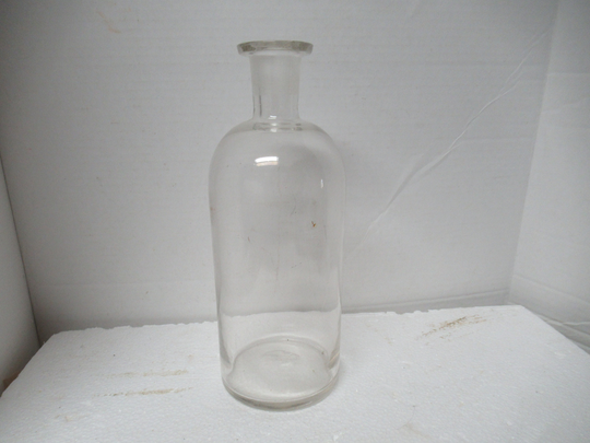 Vintage/Antique 1900S To 1930S Apothecary Bottle No Ground Stopper For Liquid Bathroom Decor Display Halloween Lab Chemicals