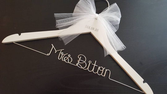 Wedding Hanger With Date/Name Hanger/ Mrs. Wedding Hangers Bride