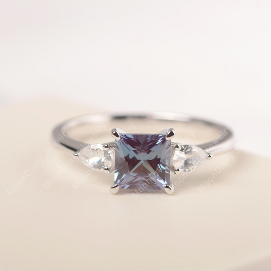 Color Changing Gemstone Princess Cut Alexandrite Engagement Ring June Birthstone Three Stone