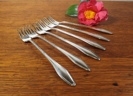 6 ~ Cocktail Or Oyster Forks "Betsy Ross' Old Company Plate Seafood Serving For Olives, Pickles