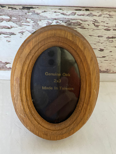 Vintage 2"x3" Oval Oak Wood Photo Frame