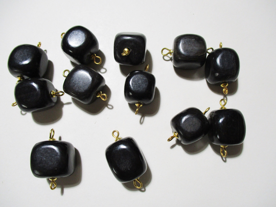 Black Horn Chunky Cube Bead 2 Loop Connector Findings/Links/Jewelry Components, 15mm By 15mm, 12 Pieces