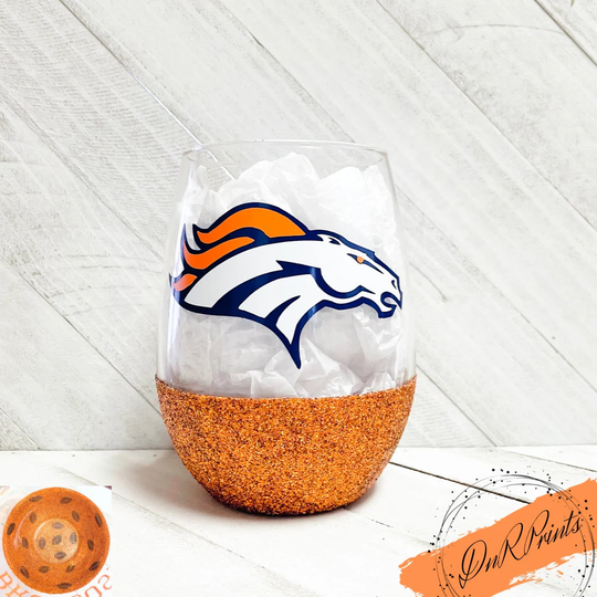 Denver Broncos Glitter Wine Glass/Football Sports