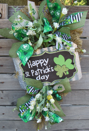 st. Patrick's Day Wreath Shamrock Door Decor Happy Clover Swag Wildflower Pat's