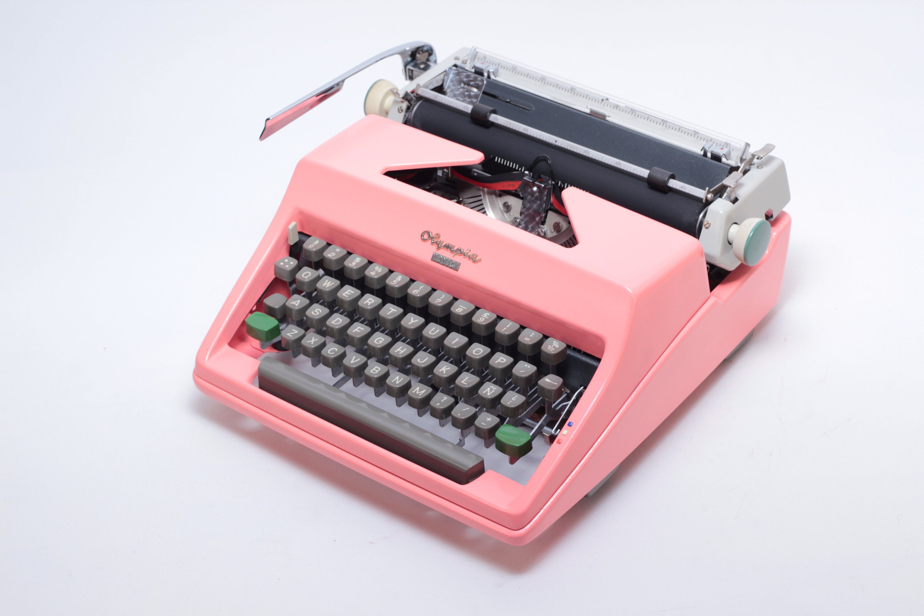 Typewriter.company - The Best Working Typewriter Olympia Sm Vintage Working Pink Qwerty