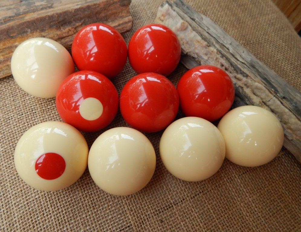 Snooker Pool Balls/2 1/8 New in Box Vintage Free Shipping