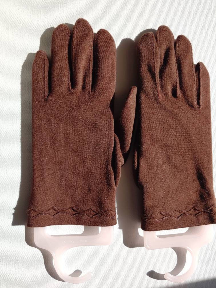 Vintage Woman's Gloves 1950S. Cotton Blend Snug Fitting. Soft Brown. Women's Small Or Teen Girl
