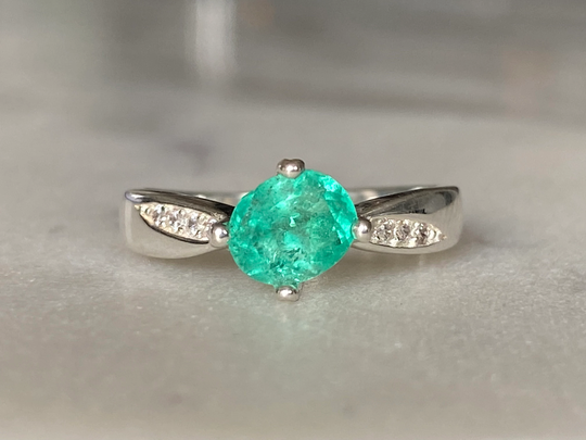 Size 5, Genuine Colombian Emerald Ring, Silver 925, Real Natural Emerald, Size Carats 0.9