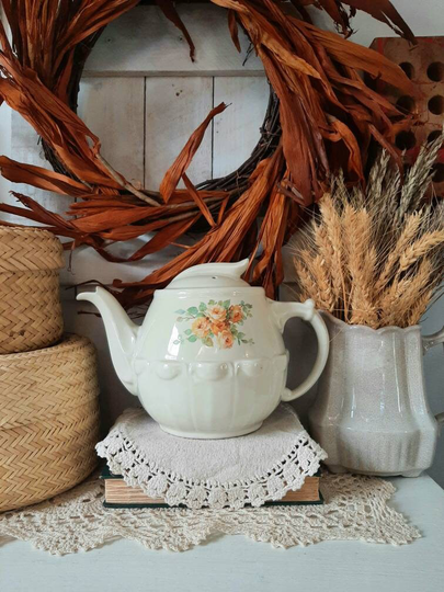Vintage Cream Drip'o'later Kitchenware Orange English Rose Large Tea Pot
