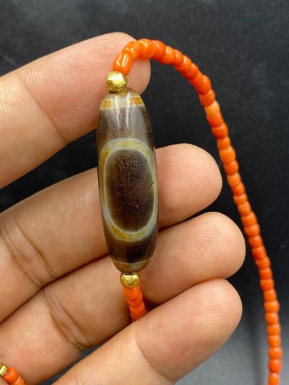 Lovely Very Old Unique Antique Dzi Agate Bead Natural Colour With Coral Neckalce