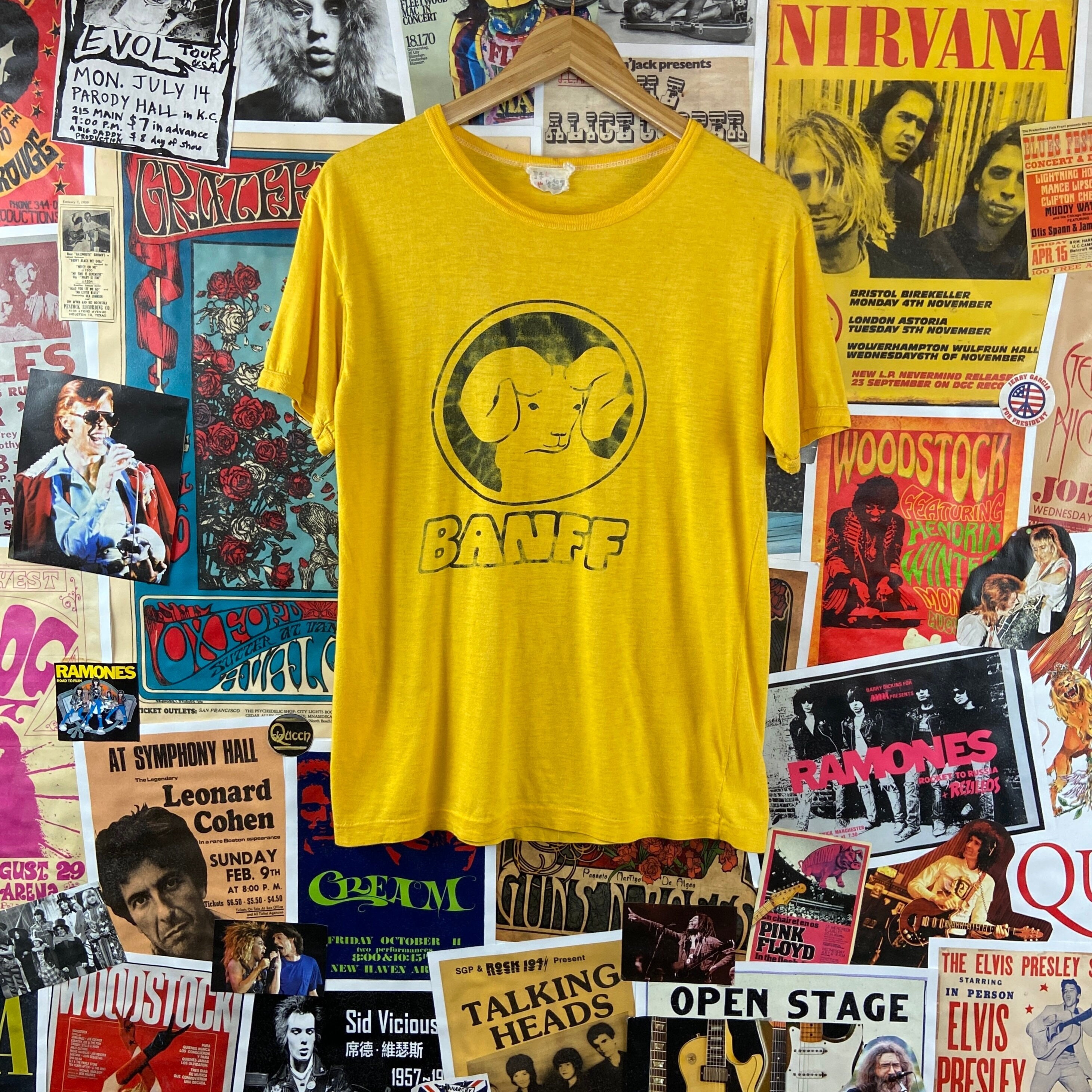 Vintage 1970S-80S Soft Yellow + Black Faded Banff National Park Alberta Canada Ram "Double Bull' Graphic Short Sleeve T-Shirt