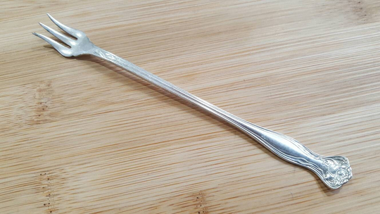 Antique Collectible Rogers 1903 Mystic Seafood/Cocktail Fork 5 5/8"