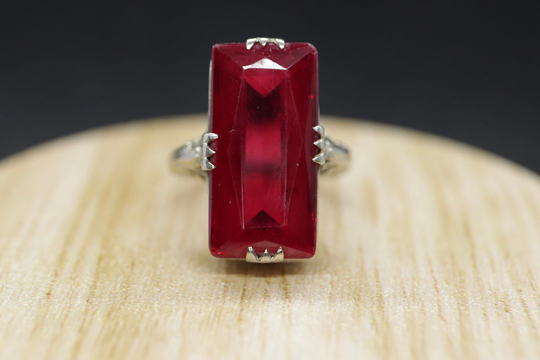 14K Lc Ruby Ring. Art Deco Filigree Ring
