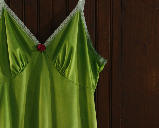 Kelly Apple Green & White Lace Trim Empire Waist Nylon Midi Full Slip Dress 80's 90's // Sears 38