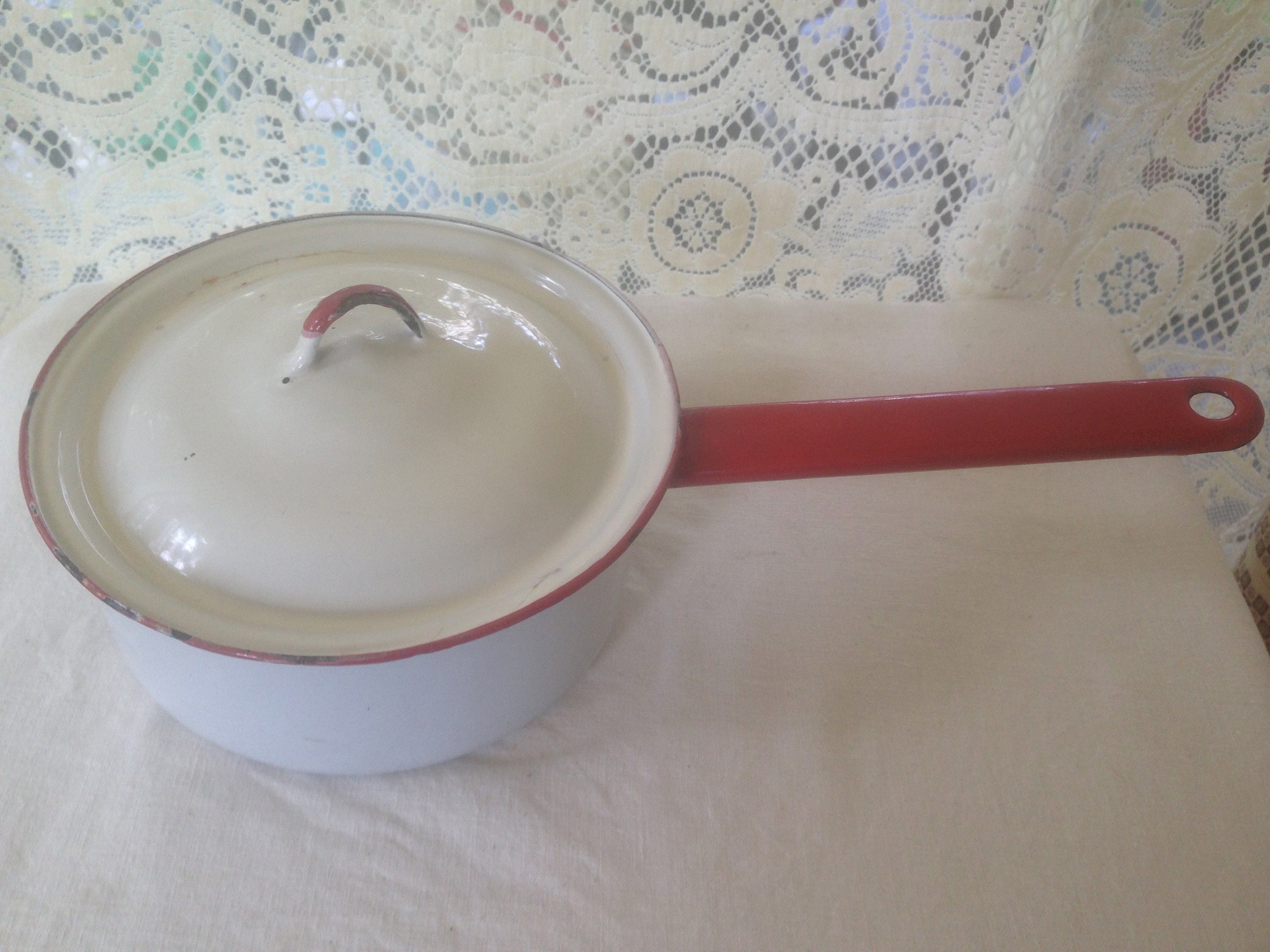 White & Red Enamel Covered Saucepan Classic Sixties Kitchen Cookware Lid Pot Pan
