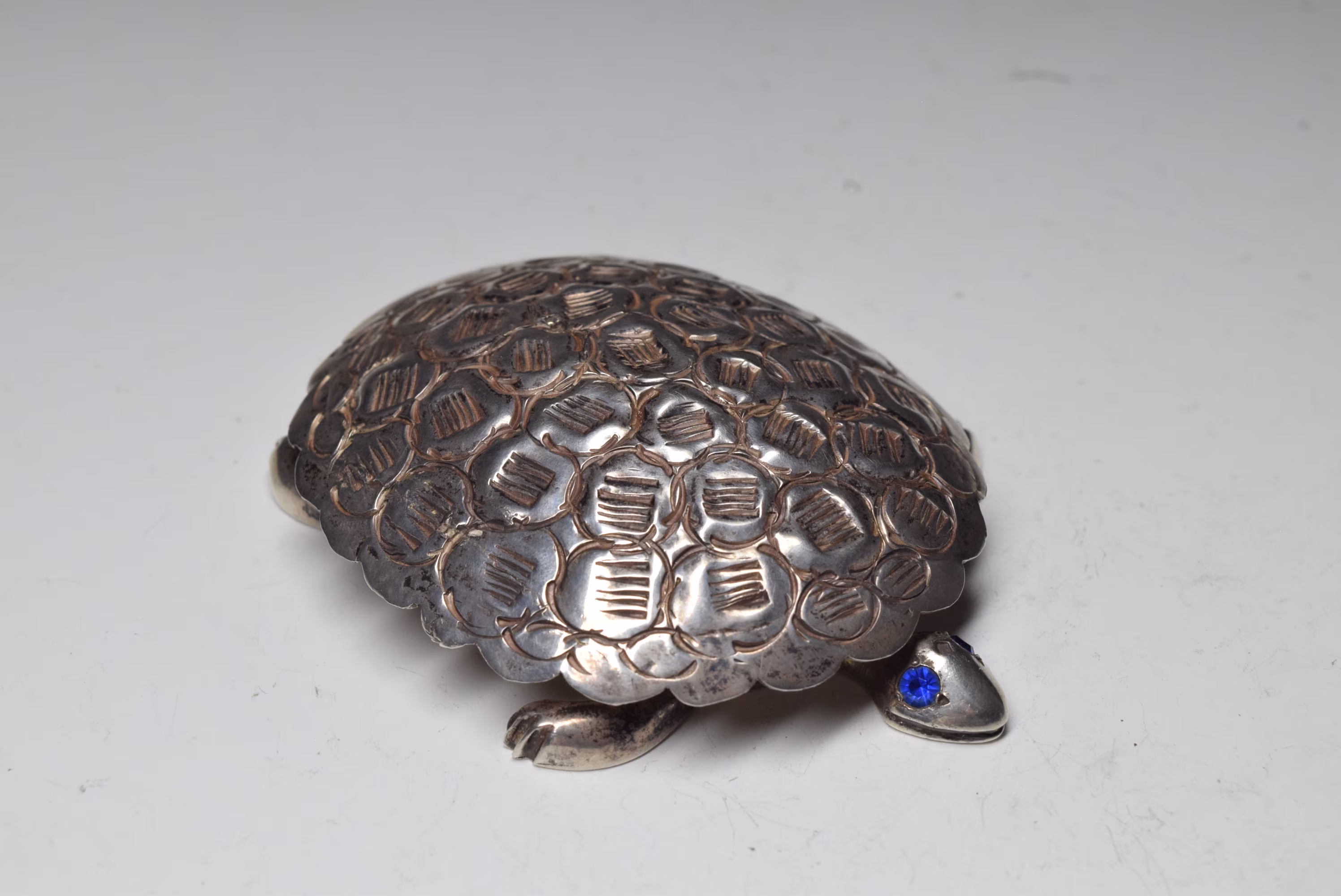 Vintage Collection Signed Novelty Turtle With Blue Stone Eyes Sterling Silver Trinket Box
