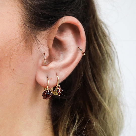 January Birthstone Garnet Hoop Earring, 10K 14K 18K Solid Gold, Sleeper Huggie, 6mm 7mm 9mm Hoop #supportturkey