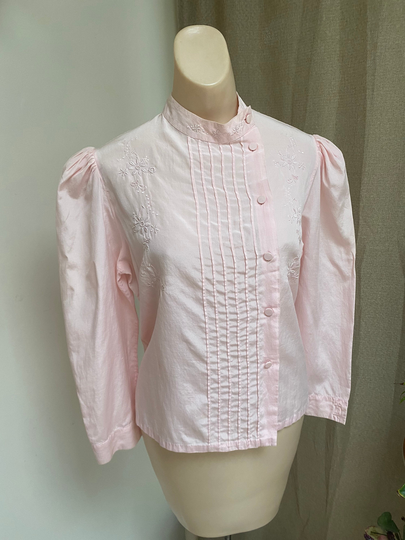 Vintage Pale Pink Silk Blend Embroidered Blouse, Hand Palest Asian Look Blouse M, Tucked
