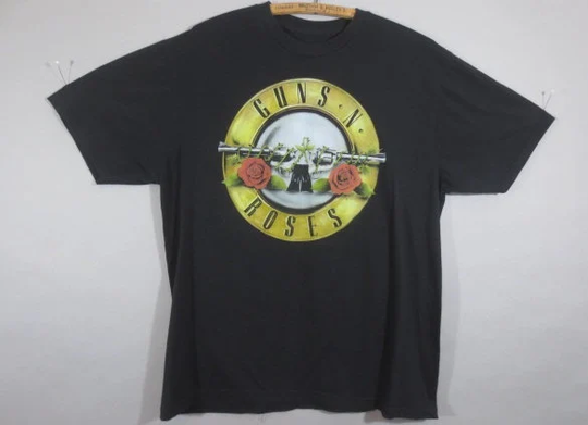 Guns N Roses T Shirt, 2 Gunns, Roses, Black Shirt With Logo, Very Good Condition, 50/50 Cotton Poly Blend, Large