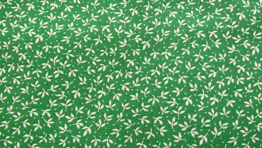 Tiny Leaf Print Kelly Green Vintage Cotton Blend Fabric 44 Wide By 1 3/4 Yard