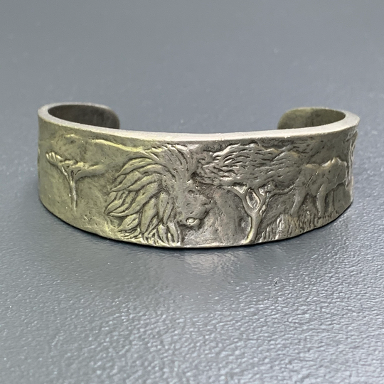 Vintage Jungle Safari Silver Tone Pewter Cuff Bangle . Bracelet Costume