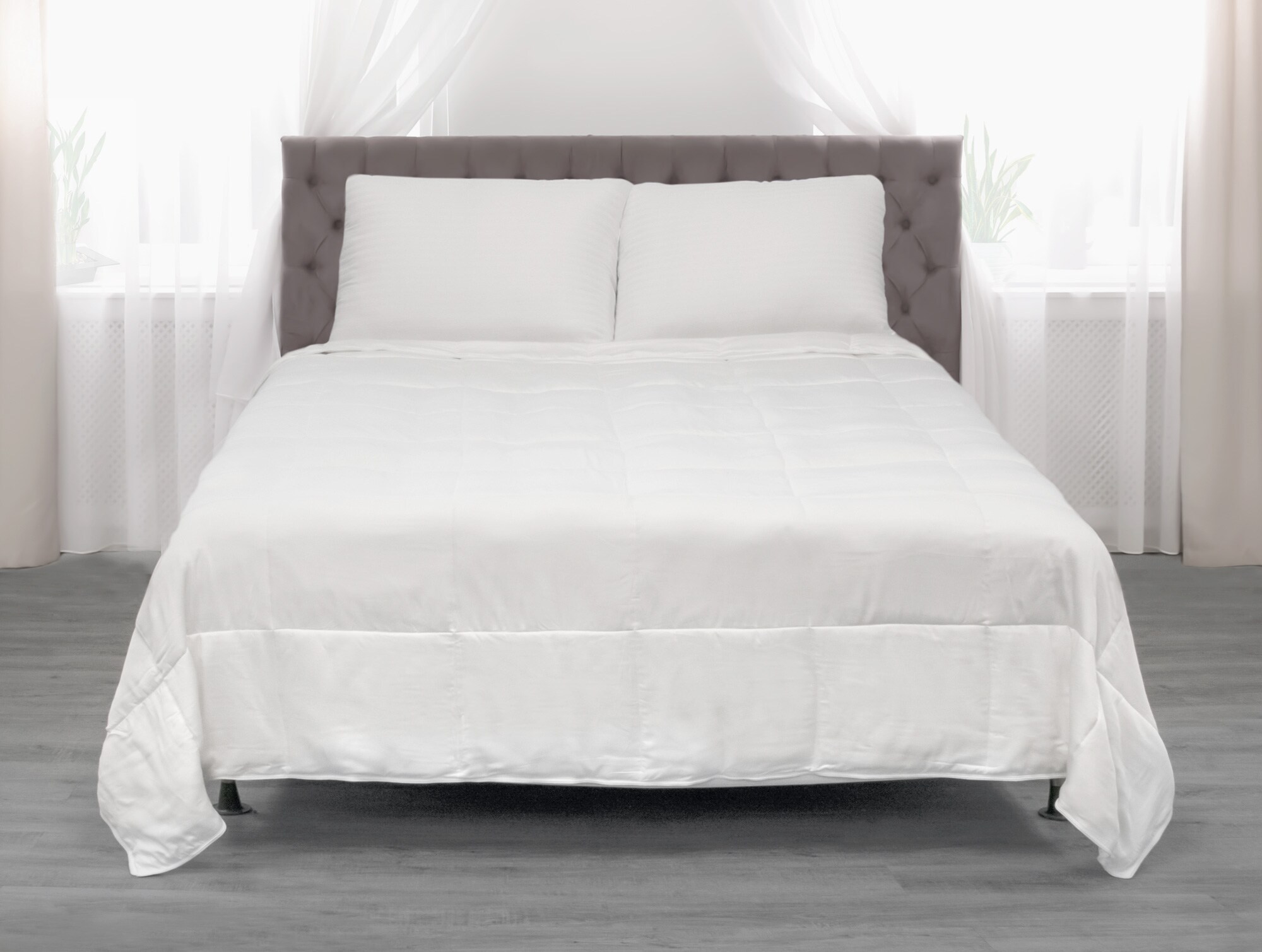 Sleep Solutions by Westex White Solid King Comforter (Blend with Down Alternative Fill) | 299228