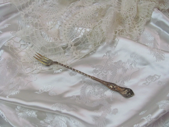 Silver Plate Long Floral Twisted Handle Olive Pickle Fork 8.5" - No Monogram Lots Of Wear
