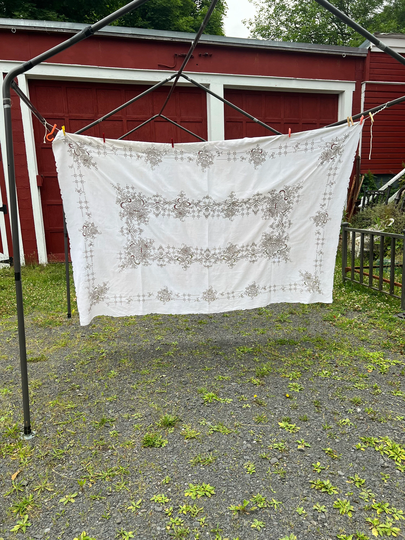 Vintage Tablecloth Linen & Embroidery