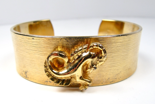1970S Vintage Aries Astrology Zodiac Ram's Head Gold Tone Cuff Bracelet 3/4"