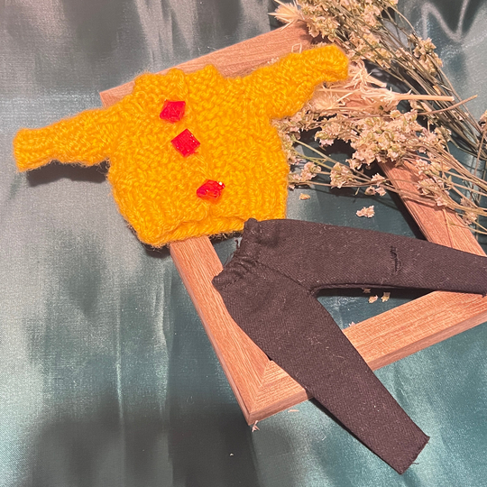 Blythe Doll Hand Knitted Sweater
