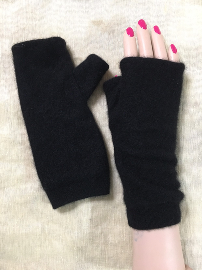 319 Woman Size M Black Short Cashmere Fingerless Gloves Half Upcycled Cashmere No Finger Mittens Wrist Warmers