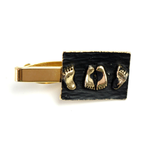 Vintage 1990S Gold Tone Adult Feet Tie Pin Clasp