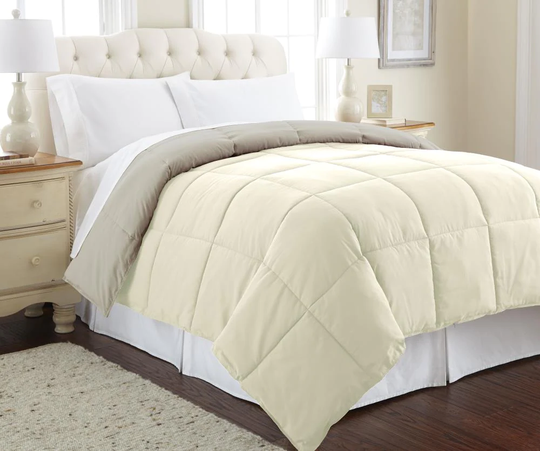 Amrapur Overseas Reversible down alternative comforter Multi Abstract Reversible King Comforter (Blend with Polyester Fill) | 2DWNCMFG-IAP-KG