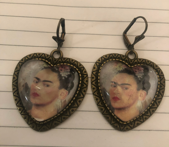 Retro Frida Flowers Bronze Filigree Heart Cintage Fan Lever Back Earrings
