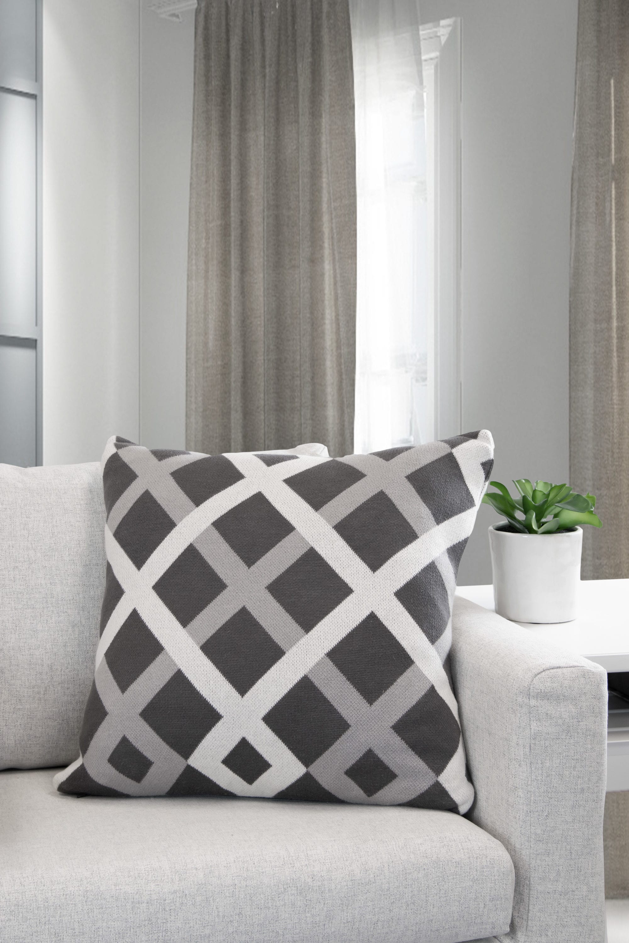 Westex 19-in x 19-in Cotton/Polyester Blend Indoor Decorative Pillow | 653007