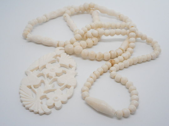 Antique Chinese Carved Beaded Necklace With Pendant Orient Oriental