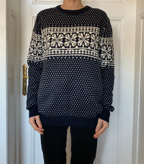Vintage Wool Blend Navy Blue White Snowflakes Pattern Crewneck Jumper Pullover Size L - Xl Men