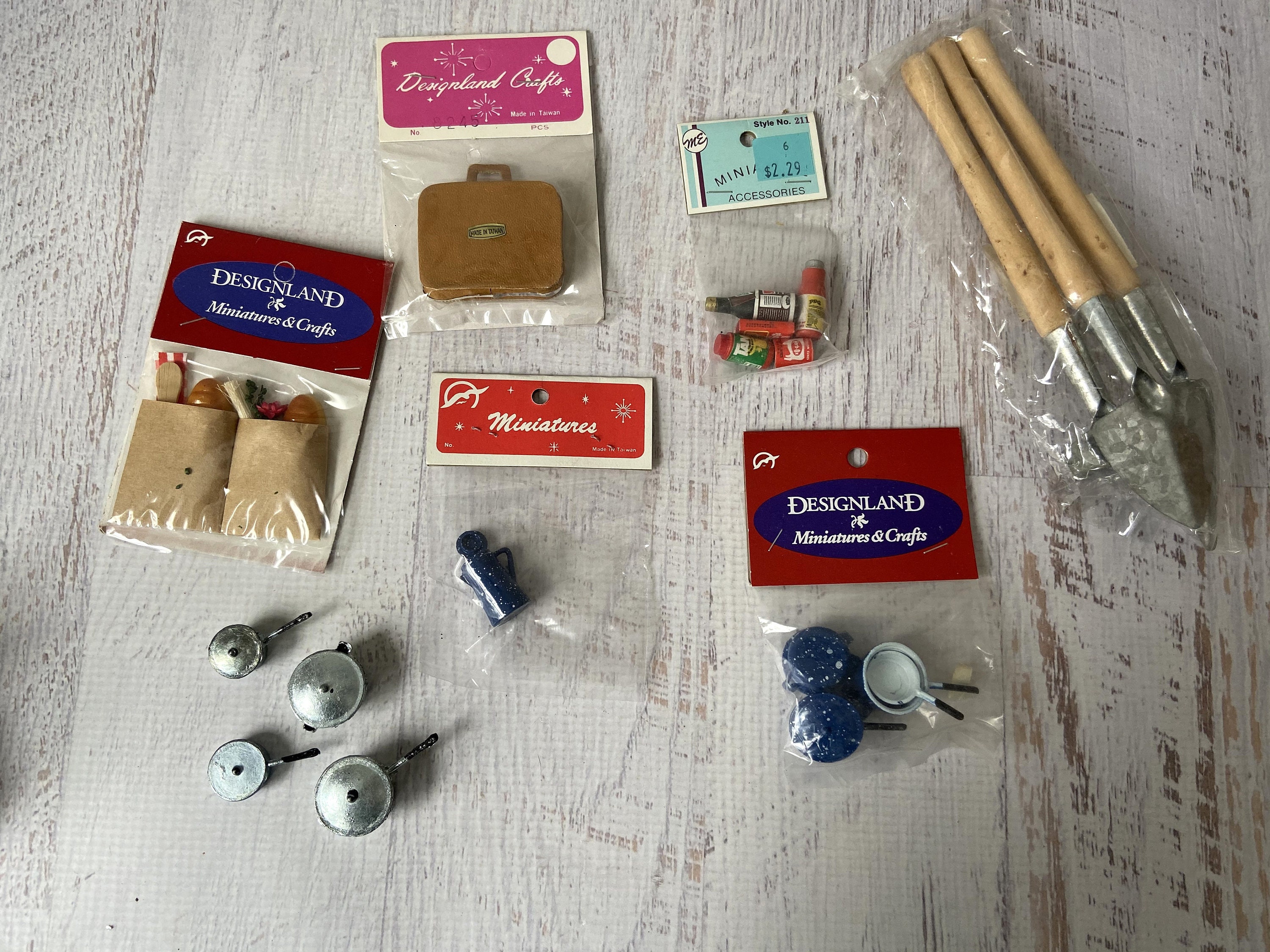 Doll House Miniatures. Vintage Accessories For Houses Or Models. Grocery Bags, Brief Case, Pots & Pans, Food, Condiments, Garden Tools