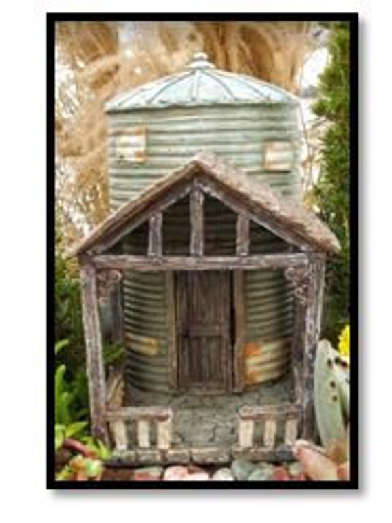 Rambling Ridge Fairy House, Mini Garden Home