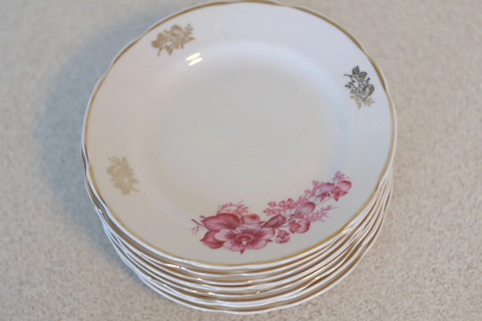 Set Of 4 Or 5 Vintage Plates Made in Ussr